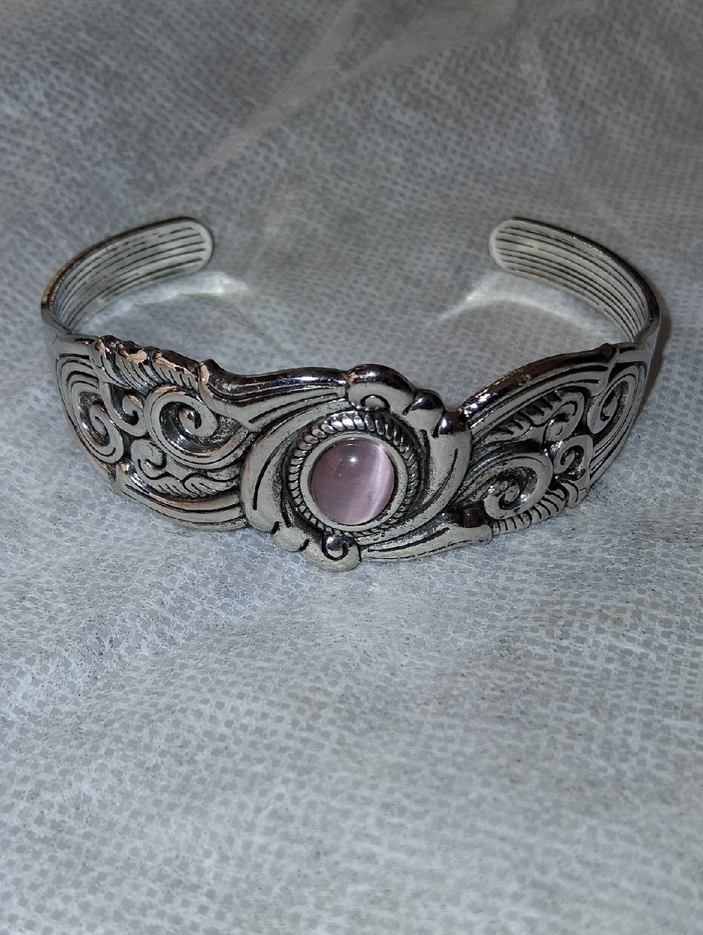 paparazzi Silver-Tone Filigree Cuff with Pink Cabochon